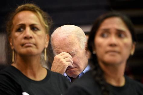 biden asleep hawaii|Clip does not show Biden asleep at Lahaina event .